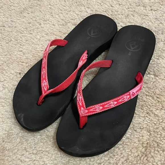 Reef Flip Flops - Picture 1 of 5